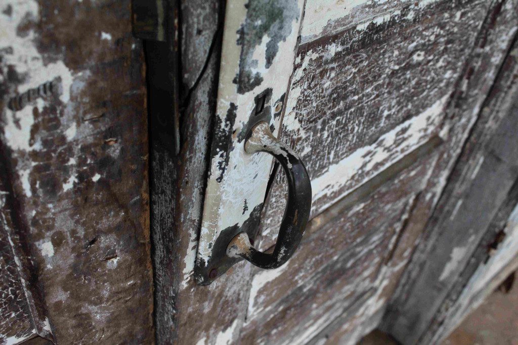 Smokehouse-door-handle