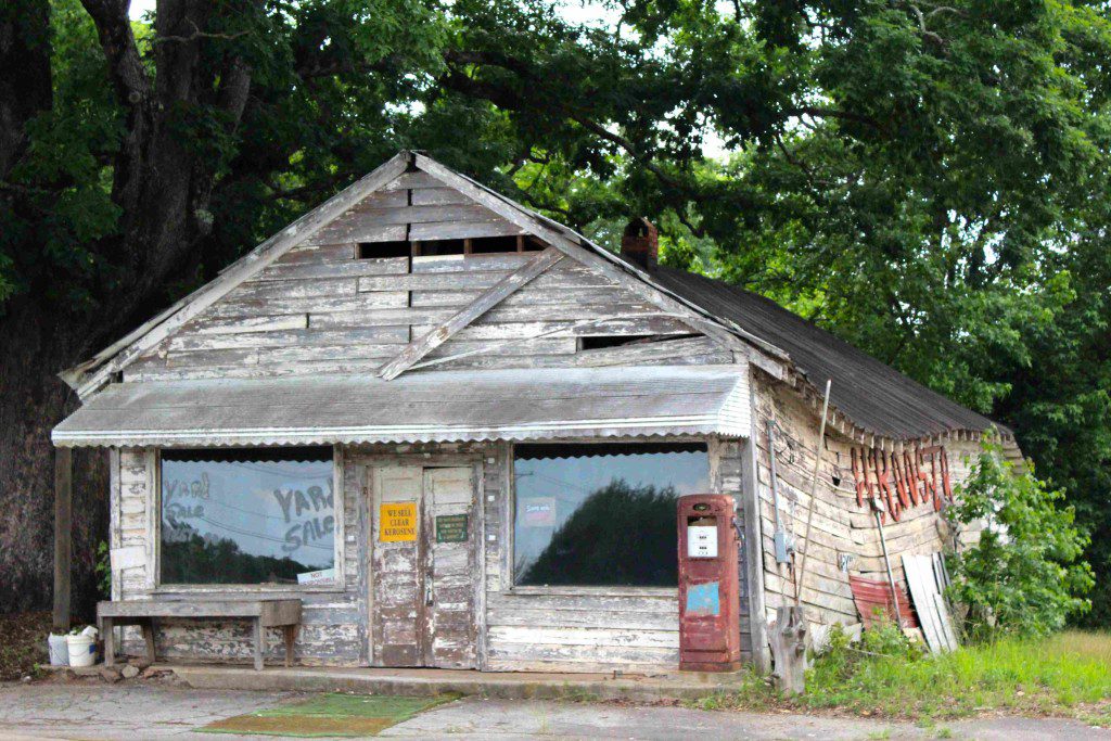 Smokehouse-front